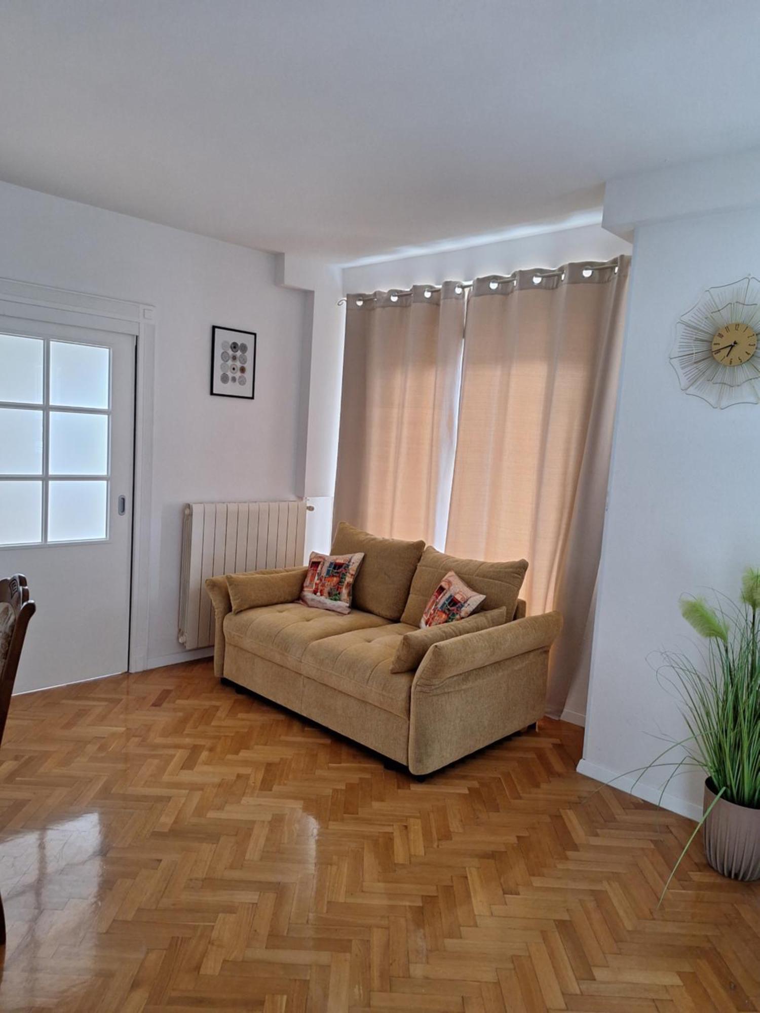 Apartments Miki 2 Новалья Экстерьер фото